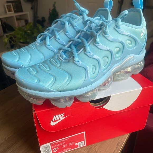Nike Air Vapormax Plus University Blue / Blue Chill M8.5/W10 DZ4403-400 - Picture 2 of 8